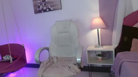 kaoryy_1 online show from 05/13/26, 11:18