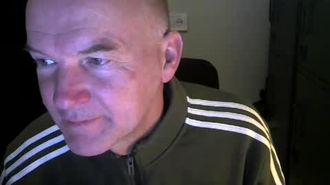 Robbie online show from 12/15/24, 06:07