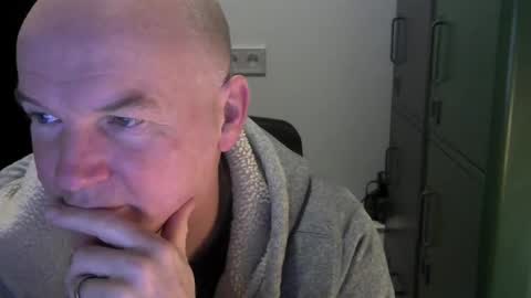 Robbie online show from 01/16/25, 05:32