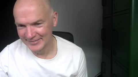 Robbie online show from 04/09/26, 02:44