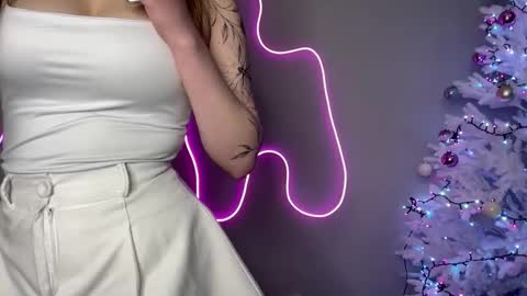 Karalina online show from 12/20/25, 07:21