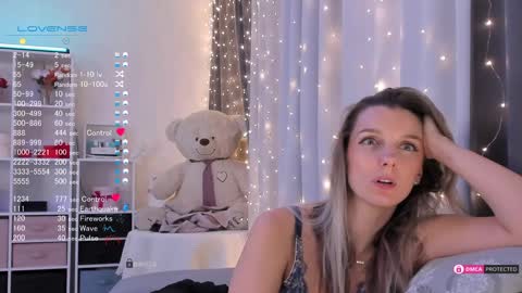 Julia online show from 02/07/25, 12:09