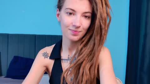 Kara online show from 10/31/25, 07:37