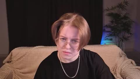 Karen online show from 03/08/26, 01:14