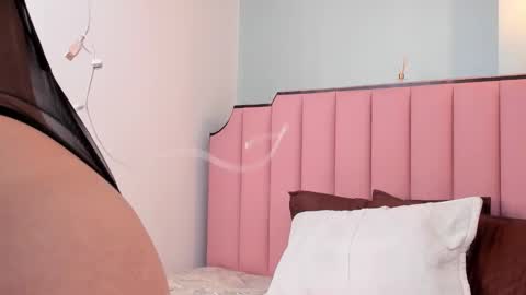 Karen online show from 12/22/25, 12:46