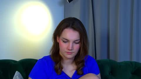 Karen online show from 10/21/25, 06:41