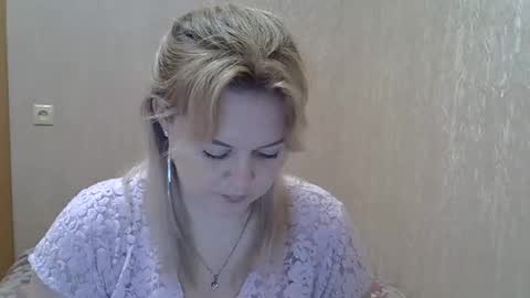 Snapshot of karennelsonx chatting on 01/04/25, 03:17 karennelsonx online show from 01/04/25, 03:17
