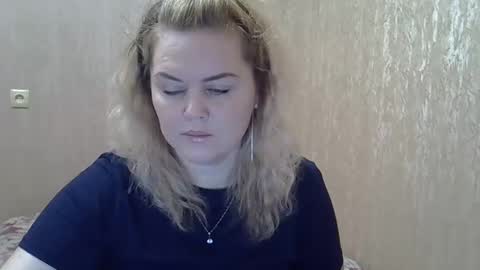 Snapshot of karennelsonx chatting on 01/12/25, 05:01 karennelsonx online show from 01/12/25, 05:01