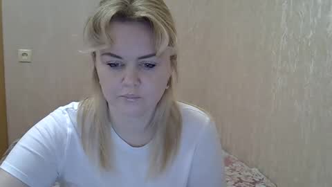 Snapshot of karennelsonx chatting on 01/14/25, 09:51 karennelsonx online show from 01/14/25, 09:51