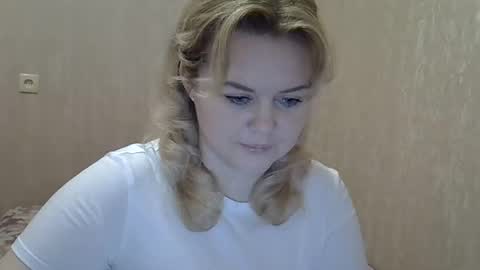 Snapshot of karennelsonx chatting on 01/31/25, 02:39 karennelsonx online show from 01/31/25, 02:39