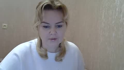 Snapshot of karennelsonx chatting on 02/02/25, 04:11 karennelsonx online show from 02/02/25, 04:11