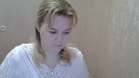 Snapshot of karennelsonx chatting on 02/03/25, 10:47 karennelsonx online show from 02/03/25, 10:47