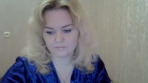 Snapshot of karennelsonx chatting on 02/14/25, 09:45 karennelsonx online show from 02/14/25, 09:45