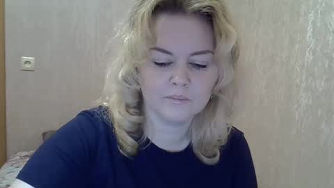 Snapshot of karennelsonx chatting on 02/17/25, 02:26 karennelsonx online show from 02/17/25, 02:26