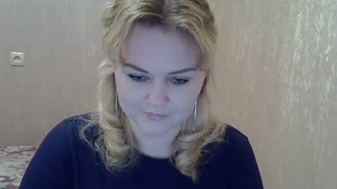 Snapshot of karennelsonx chatting on 02/23/25, 02:57 karennelsonx online show from 02/23/25, 02:57