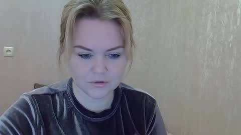 Snapshot of karennelsonx chatting on 02/24/25, 09:32 karennelsonx online show from 02/24/25, 09:32