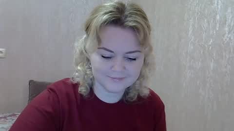 Snapshot of karennelsonx chatting on 02/27/25, 07:34 karennelsonx online show from 02/27/25, 07:34