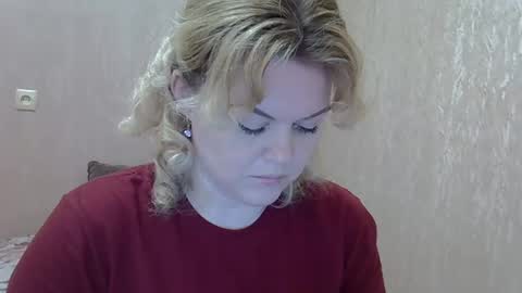 Snapshot of karennelsonx chatting on 02/27/25, 10:37 karennelsonx online show from 02/27/25, 10:37