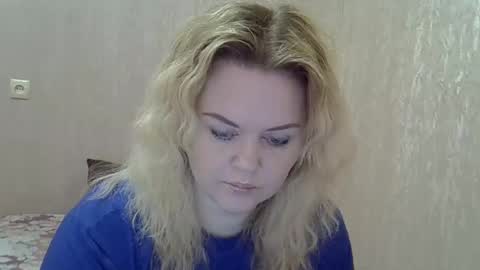 Snapshot of karennelsonx chatting on 03/03/25, 08:05 karennelsonx online show from 03/03/25, 08:05