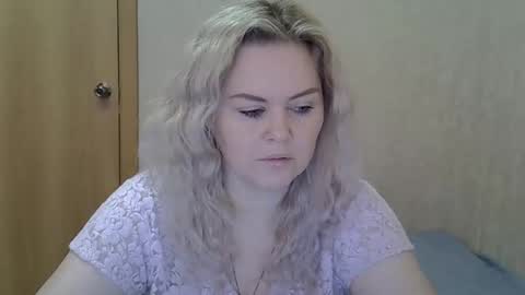 karennelsonx online show from 02/09/26, 10:52