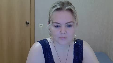 karennelsonx online show from 04/01/26, 09:43