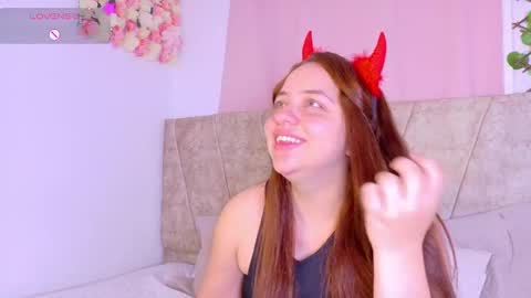 Snapshot of kariina_wong chatting on 11/14/25, 08:29 kariina_wong online show from 11/14/25, 08:29