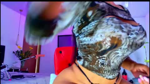 Snapshot of karina4squirt chatting on 06/13/26, 04:38 karina4squirt online show from 06/13/26, 04:38