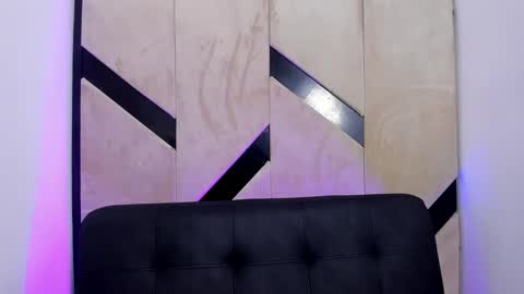 Snapshot of karina_aurora chatting on 03/08/25, 06:32 karina_aurora online show from 03/08/25, 06:32