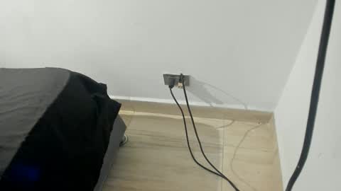 Snapshot of karina_aurora chatting on 12/18/25, 03:23 karina_aurora online show from 12/18/25, 03:23