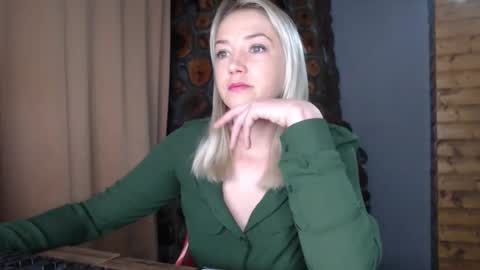 karina online show from 02/17/26, 03:58