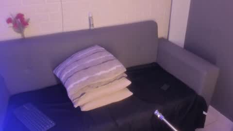 Kari online show from 09/12/25, 11:21