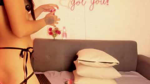 Kari online show from 12/18/25, 11:27