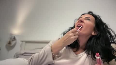 Karina online show from 01/02/25, 06:34