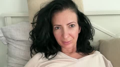 Karina online show from 01/04/25, 11:22