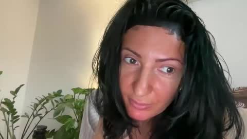 Karina online show from 02/08/25, 02:27