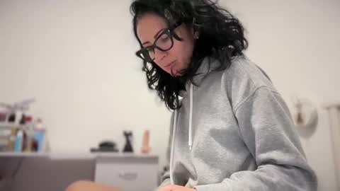 Karina online show from 02/25/25, 04:46