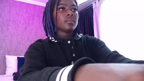 Snapshot of karinaflowers_ chatting on 03/02/26, 12:34 Im Karina online show from 03/02/26, 12:34