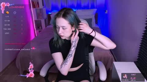 Karina online show from 04/10/26, 09:03