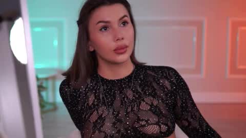 Karina online show from 11/22/25, 09:19