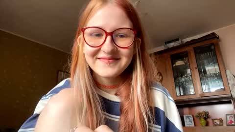 Karina online show from 02/15/26, 07:51