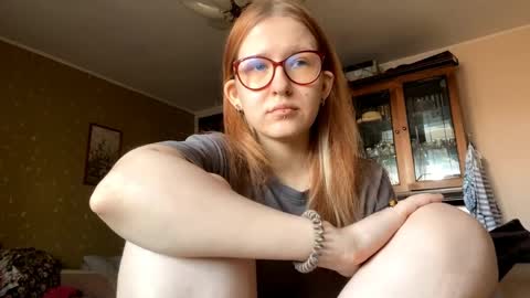 Karina online show from 04/11/26, 07:02