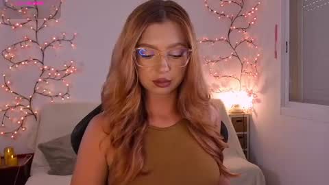 Snapshot of karinchik_ chatting on 07/07/26, 02:43 Karina online show from 07/07/26, 02:43