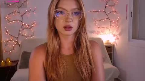 Snapshot of karinchik_ chatting on 07/16/26, 08:04 Karina online show from 07/16/26, 08:04