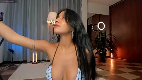 Snapshot of karinnixx chatting on 06/25/26, 04:55 Karin online show from 06/25/26, 04:55