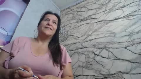 Snapshot of karito_mature17 chatting on 11/11/25, 11:10 Karito online show from 11/11/25, 11:10