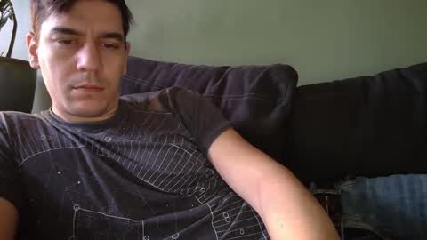 Snapshot of karl_mask chatting on 01/03/25, 02:40 Karl online show from 01/03/25, 02:40