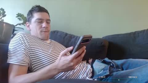 Snapshot of karl_mask chatting on 11/24/25, 02:50 Karl online show from 11/24/25, 02:50