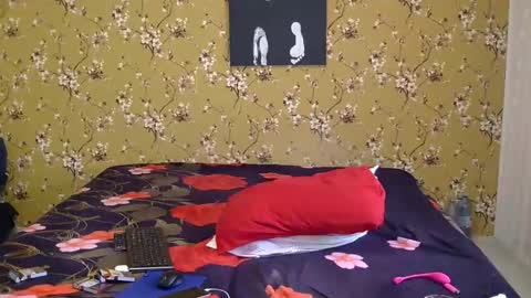 Snapshot of karla318103 chatting on 01/15/25, 08:30 Karla online show from 01/15/25, 08:30