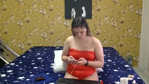 Snapshot of karla318103 chatting on 01/30/25, 08:43 Karla online show from 01/30/25, 08:43