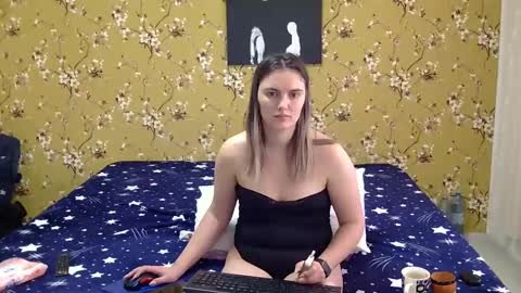 Snapshot of karla318103 chatting on 02/10/25, 08:31 Karla online show from 02/10/25, 08:31